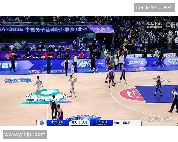 CBA精彩对决北京首钢与北控篮球队的巅峰对抗赛回顾 CBA精彩对决北京首钢与北控篮球队的巅峰对抗赛回顾